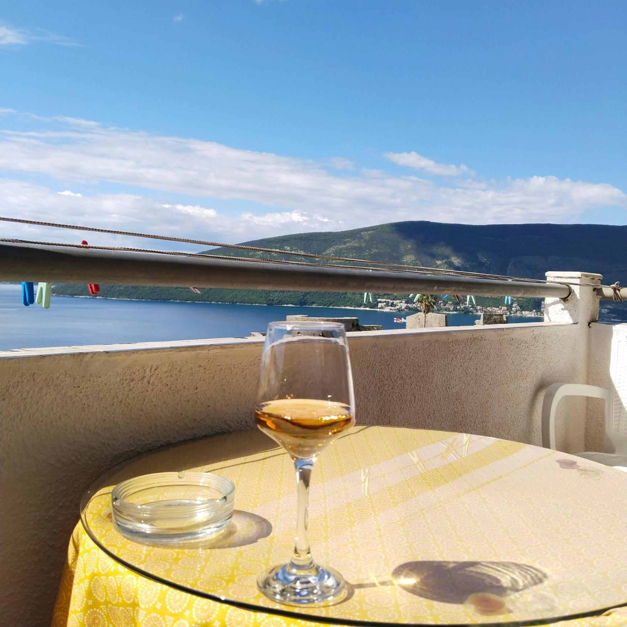 Apartments "Belle Vue" Herceg Novi Eksteriør billede